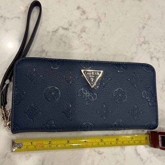 GUESS La Femme Large Zip Around Wallet Denim/Navy Blue Retails for 99.00 NWOT - Picture 8 of 9